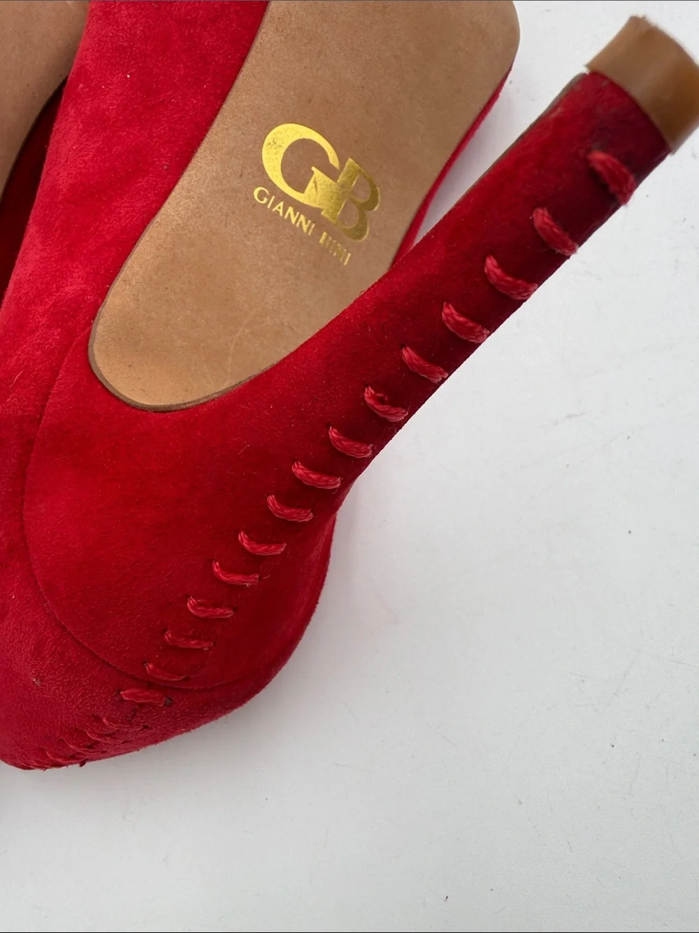 Gianni Bini Red Suede Pointed-Toe Pumps women 9M event casual party slip on Y2K
